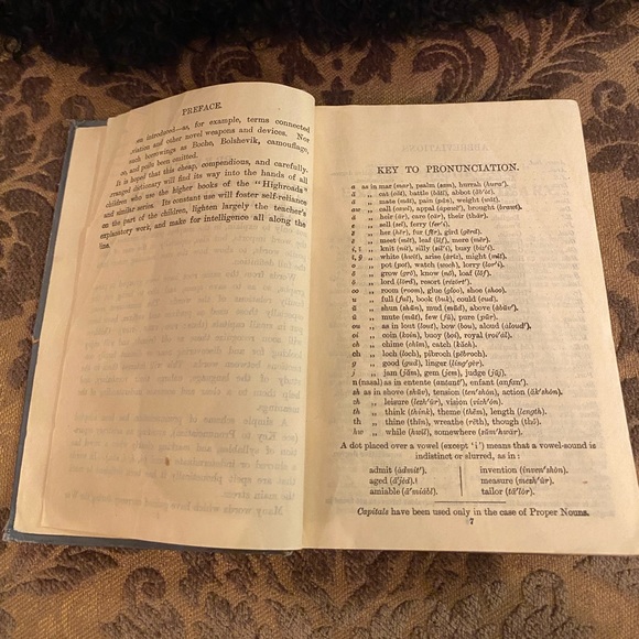 Nelson’s “Highroads” English Dictionary - Pronouncing and Etymological - Picture 3 of 7